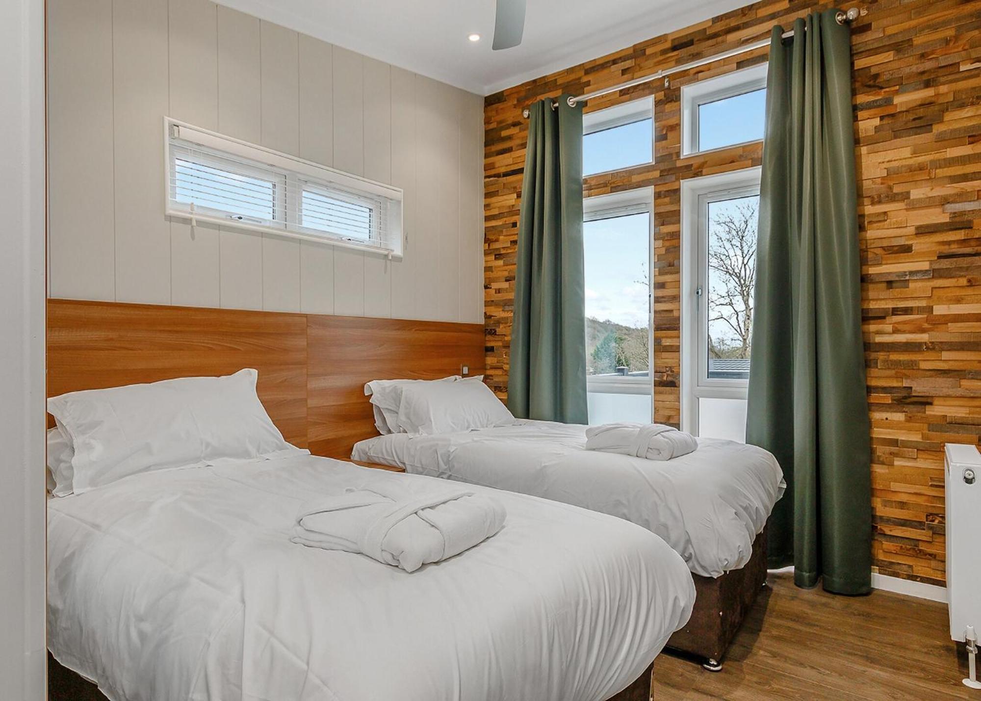 Cheddar Woods Resort And Spa Kültér fotó